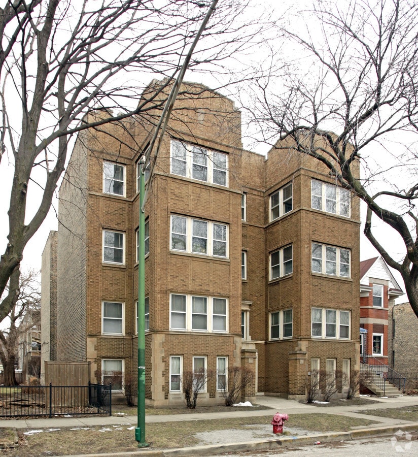 Photo - 1526-1528 W Thome Ave