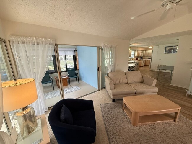 11049 SE 174th Loop