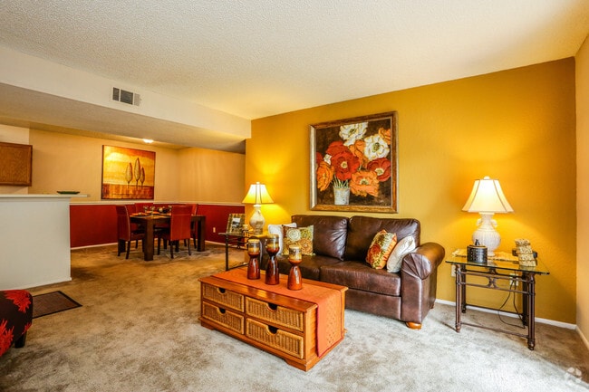 Reflections Apartments For Rent in Gainesville, FL