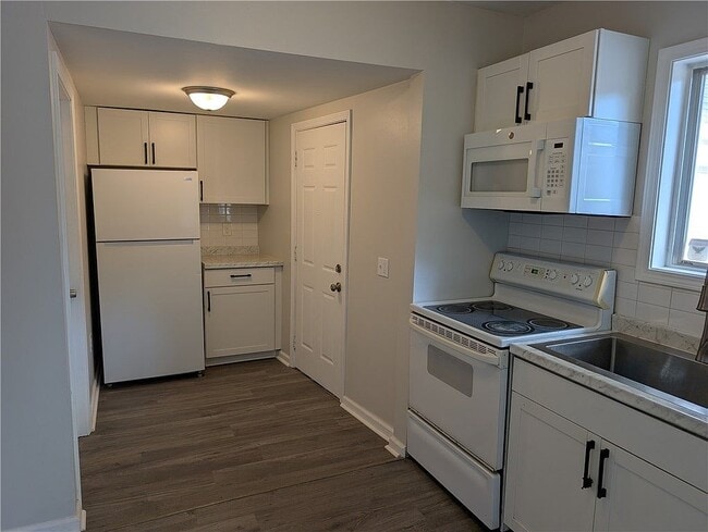 Photo - 82 Cragg Rd