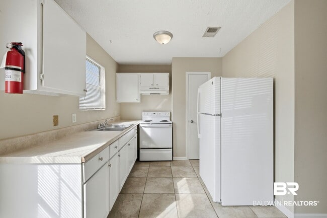 Photo - 6415 Schoel Ln
