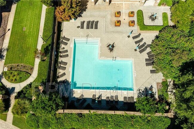 Photo - 220 Renaissance Pkwy NE Unit 1207