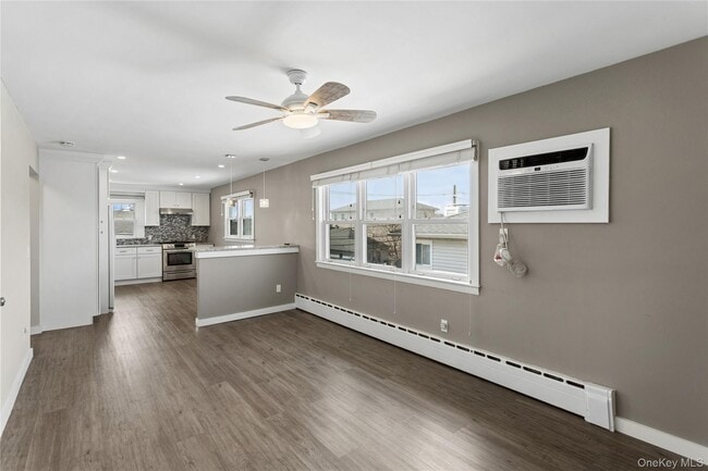 Photo - 31 Julian Pl Unit 2