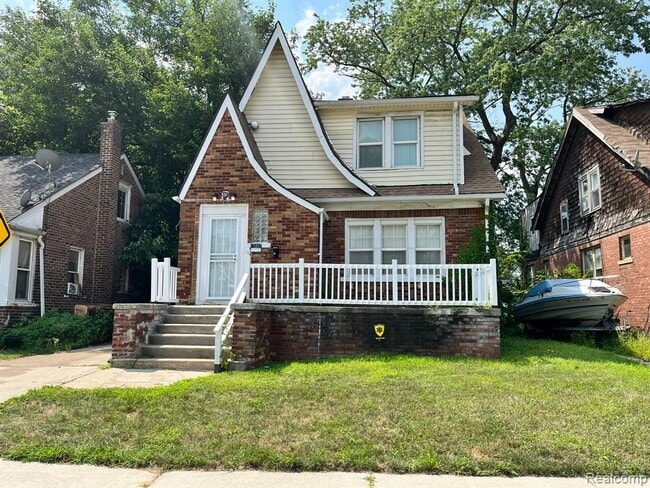 Building Photo - 15863 Kentucky St Rental
