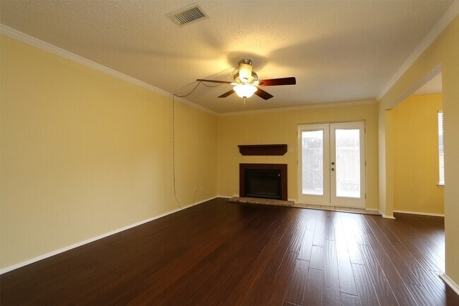 Photo - 6430 Kentwick Dr