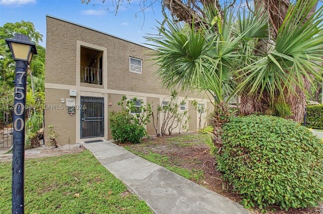 7500 SW 59th St Unit 106