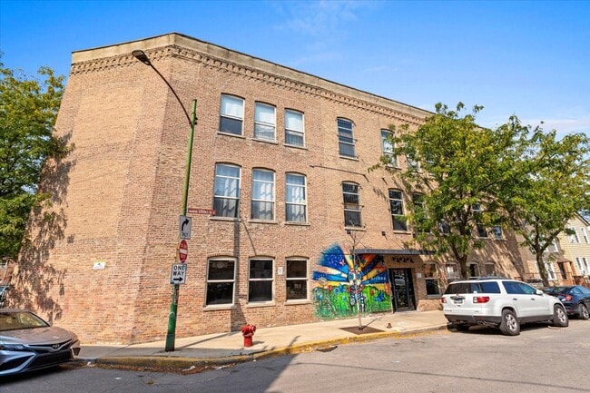 Building Photo - 1822 S Bishop St Unit 309