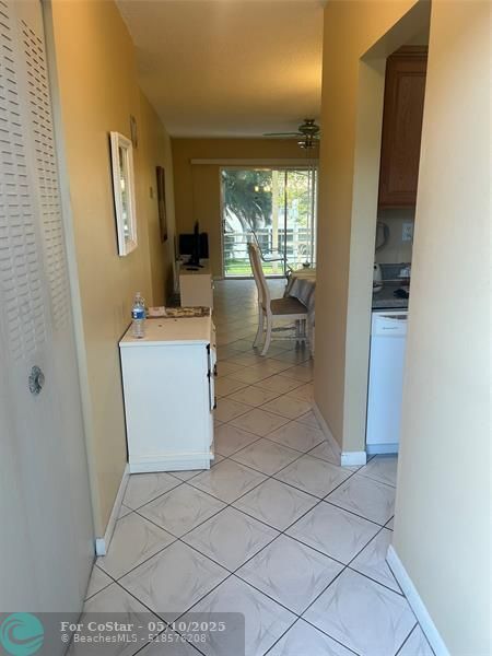 Photo - 4321 NW 16th St Unidad 202c