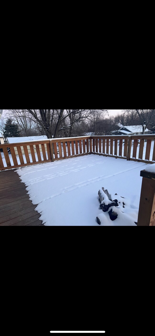 Deck - 17162 Betty Dr