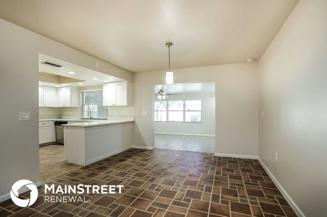 Photo - 2149 Ephraim Ave