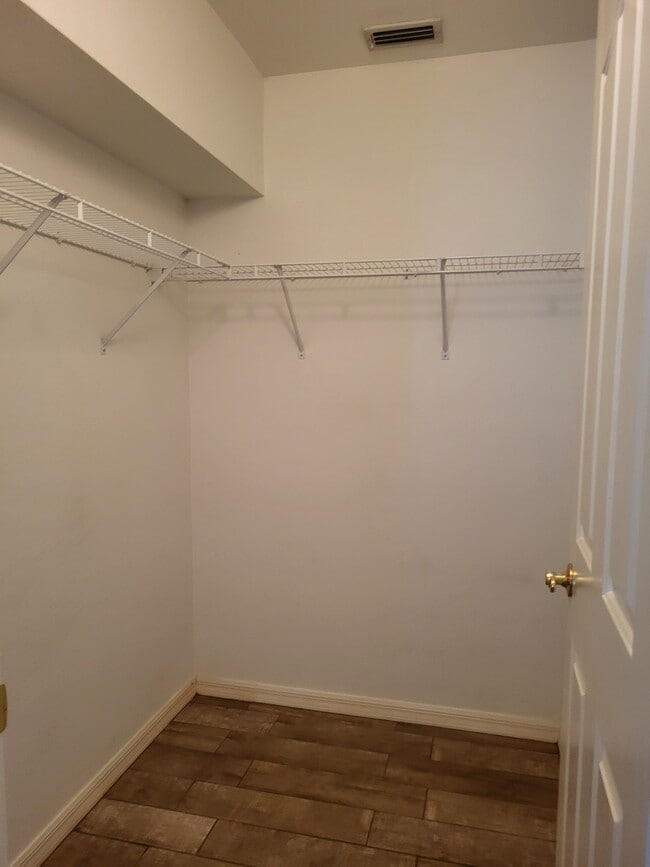 Photo - 1883 Yankee Ter