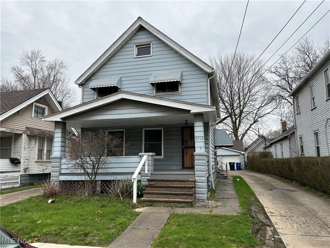 Building Photo - 5715 Huss Ave Unit DOWN Rental