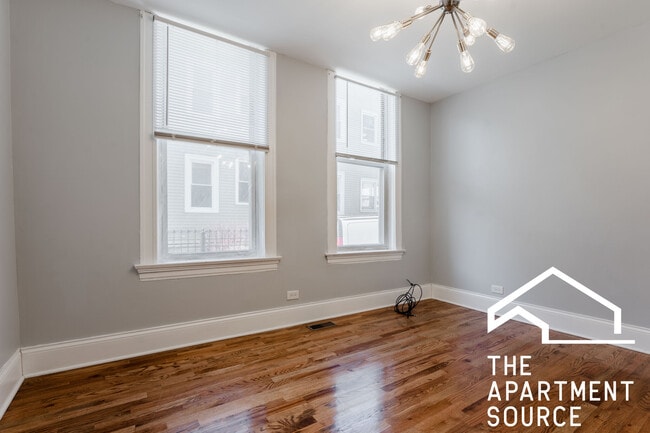 Photo - 3614 W George St