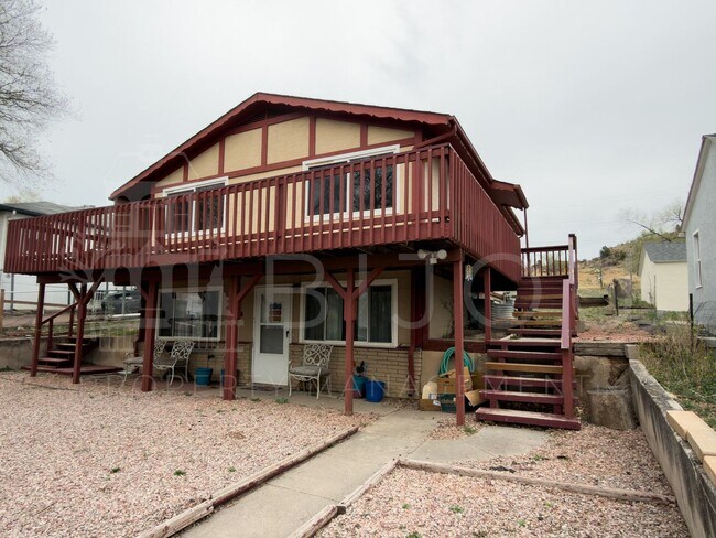 Photo - 3306 W Platte Ave Unit Upper