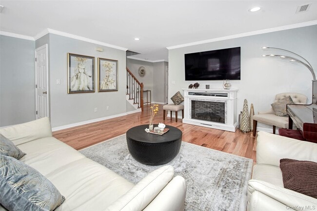 Photo - 130 Wappanocca Ave