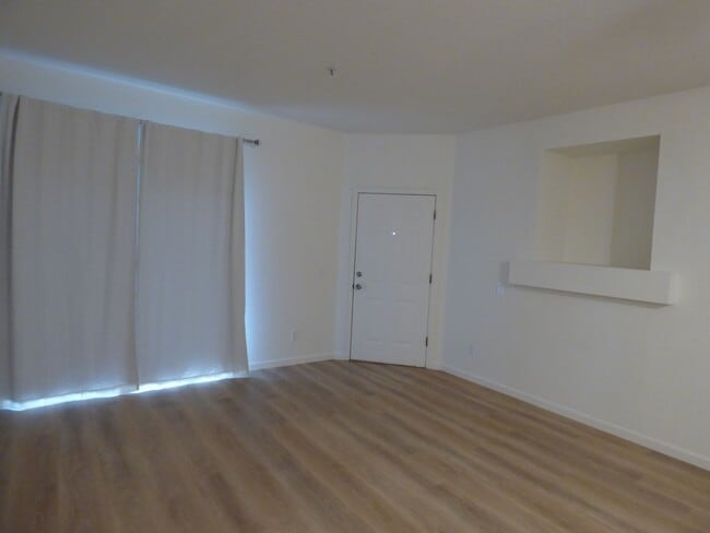 Building Photo - 50 19th Ave Unit 50 19th Ave #49