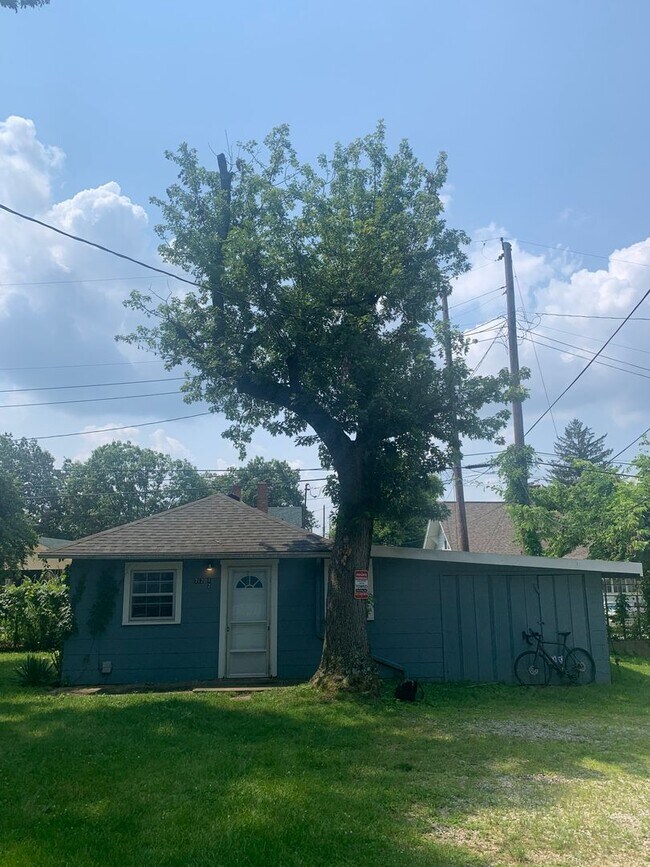 Photo - 712.5 East Cottage Grove Avenue Unidad 712.5 E. Cottage Grove Ave