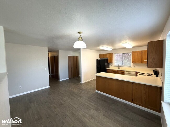 Photo - 5606 Mt Clemens Way