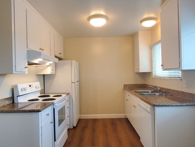 Photo - 661 Nello Dr Unit 4