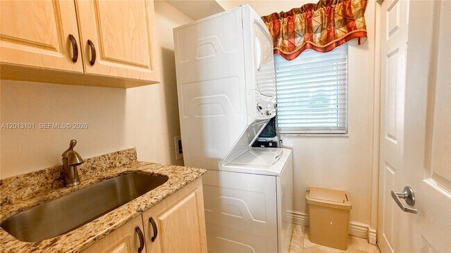 Photo - 18100 N Bay Rd Unit 1106