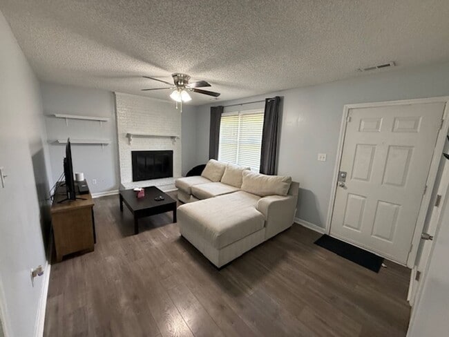 Photo - Rental Home Avail off of Gum Branch!