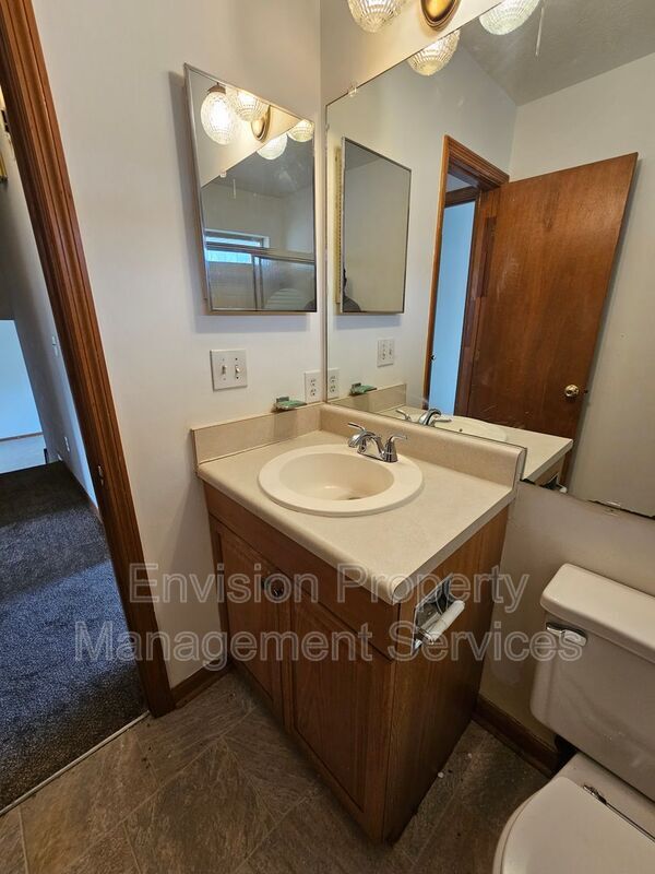 Photo - 371 Chase Woods Cir