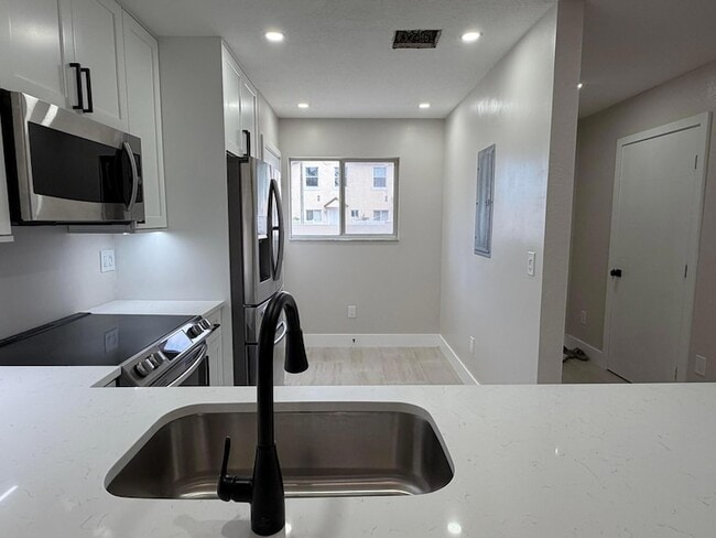 Photo - 6631 Winfield Blvd