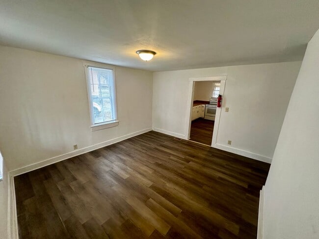 Photo - Two Bedroom, 1 Bath House in Columbia!