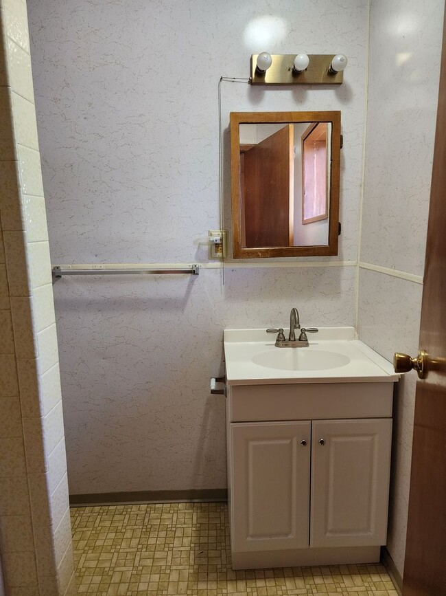 Photo - 16 Twin Sisters Crk Rd