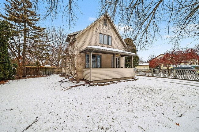 Photo - Stunning 3 bedroom rental minutes from downtown - $1800/Month