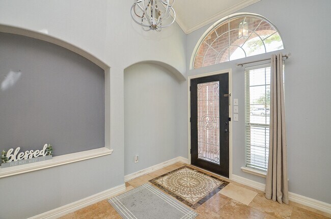 Photo - 20111 Lakespire Dr