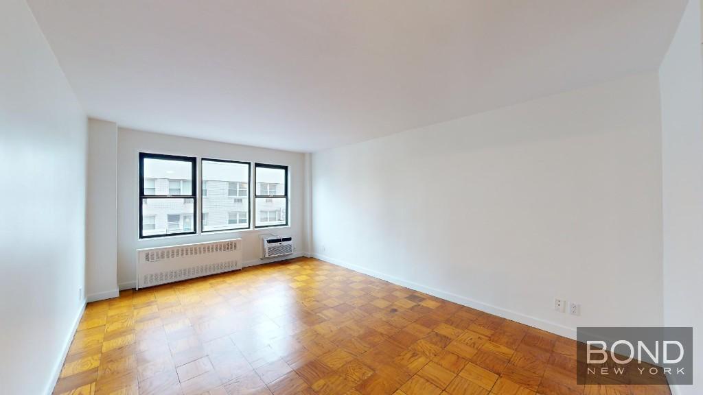 Photo - 236 E 36th St Apartment Unit 11H