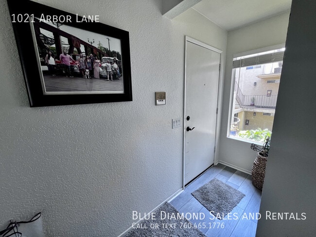 Photo - 1021 Arbor Ln