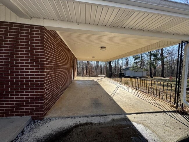 Photo - 3536 Doe Run Rd