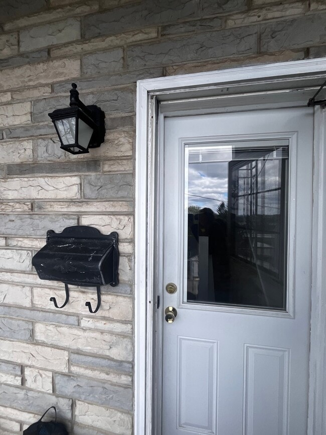 Photo - 3336 Ajax St