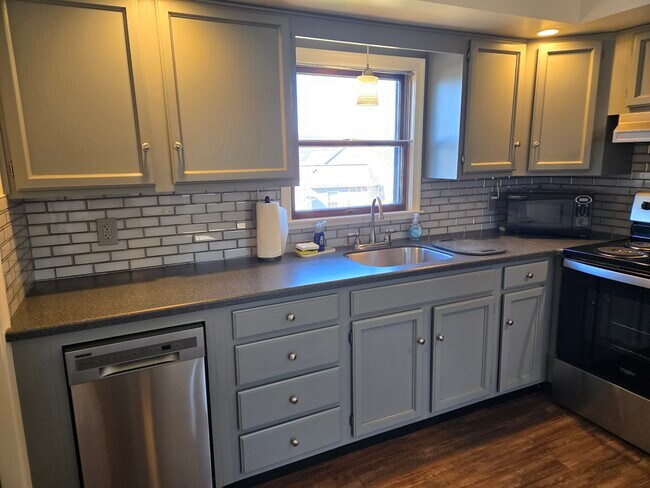 Photo - 636 W Center St Unit Quiet country living