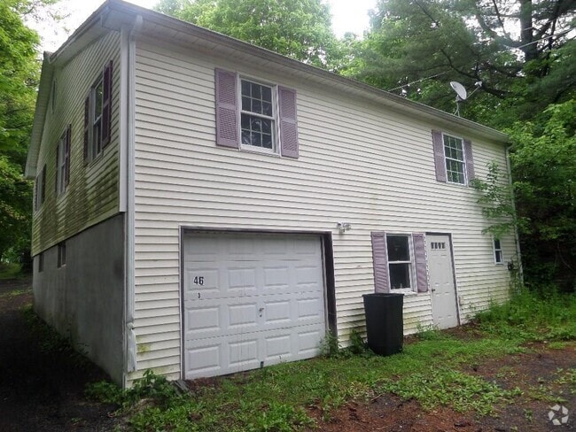 Building Photo - 46 Coldenham Rd Rental