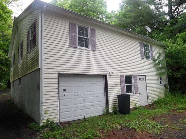 Building Photo - 46 Coldenham Rd Rental