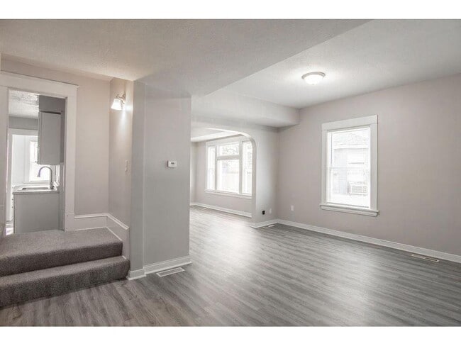 Photo - 1606 Concordia Ave