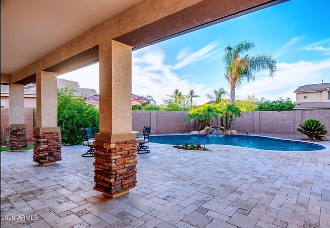 Photo - 702 W San Carlos Way