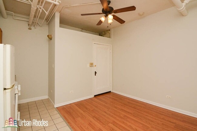 Photo - 2837 N Burling St Unit S06C
