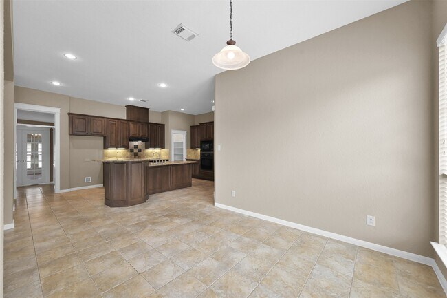 Photo - 90 W Tapestry Park Cir