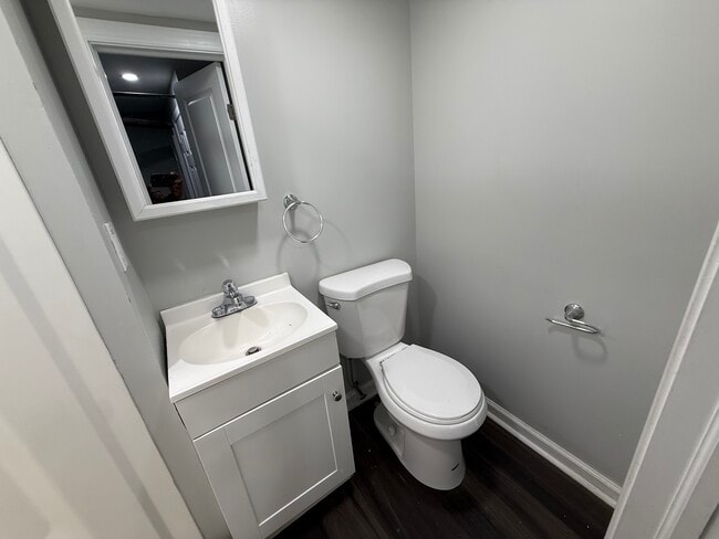 Photo - 6921 Clinton Rd