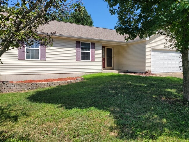 Building Photo - 4 Spring Hill Cir Rental