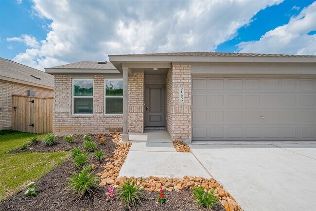 Photo - 21459 Montecagnano Ave