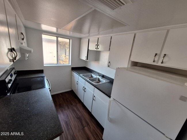 Photo - 2029 N Hunt Cir Unit 202