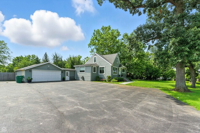 Building Photo - 14318 McCarthy Rd Rental