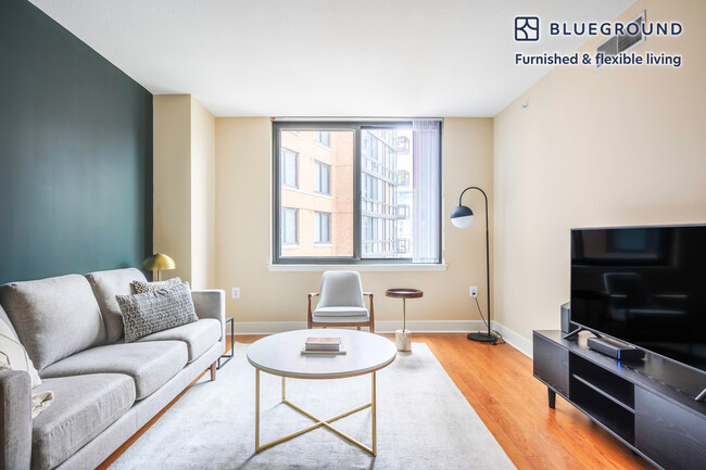 Building Photo - 425 L St NW Rental