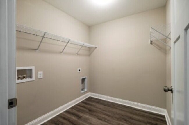 Photo - 852 Ducks Lndg