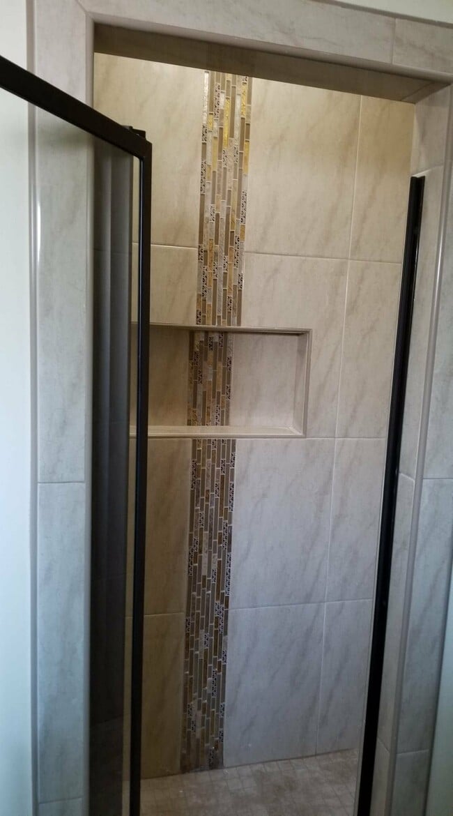 Photo - 709 E La Cantera Ave